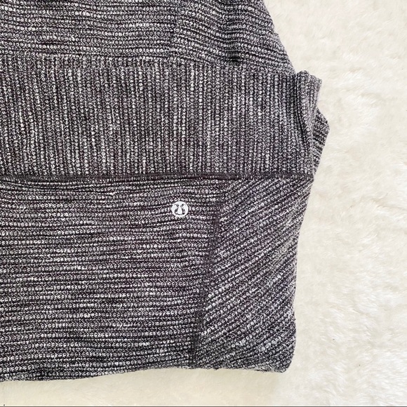 Lululemon knit grey long sleeve! - Picture 2 of 2